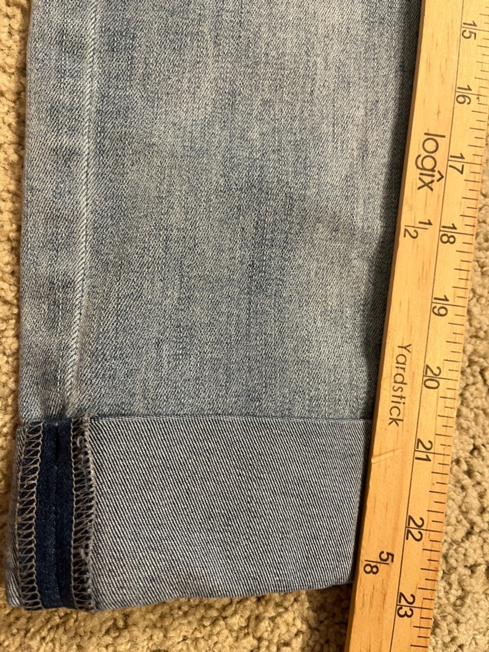 Liverpool Crop Wide Cuff Stretchy Light Wash Blue Jeans Mid Rise Size 6 - Picture 13 of 13